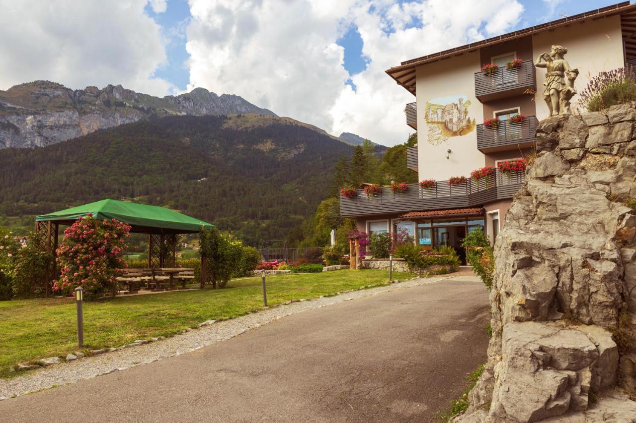 Hotel Castel Mani Сан-Лоренцо-ін-Банале Екстер'єр фото